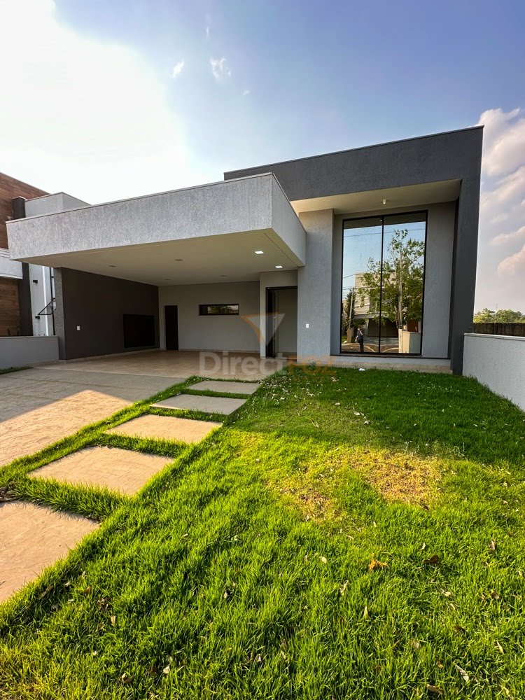 Casa térrea à venda no Condomínio Vale Verde em Foz do Iguaçu.