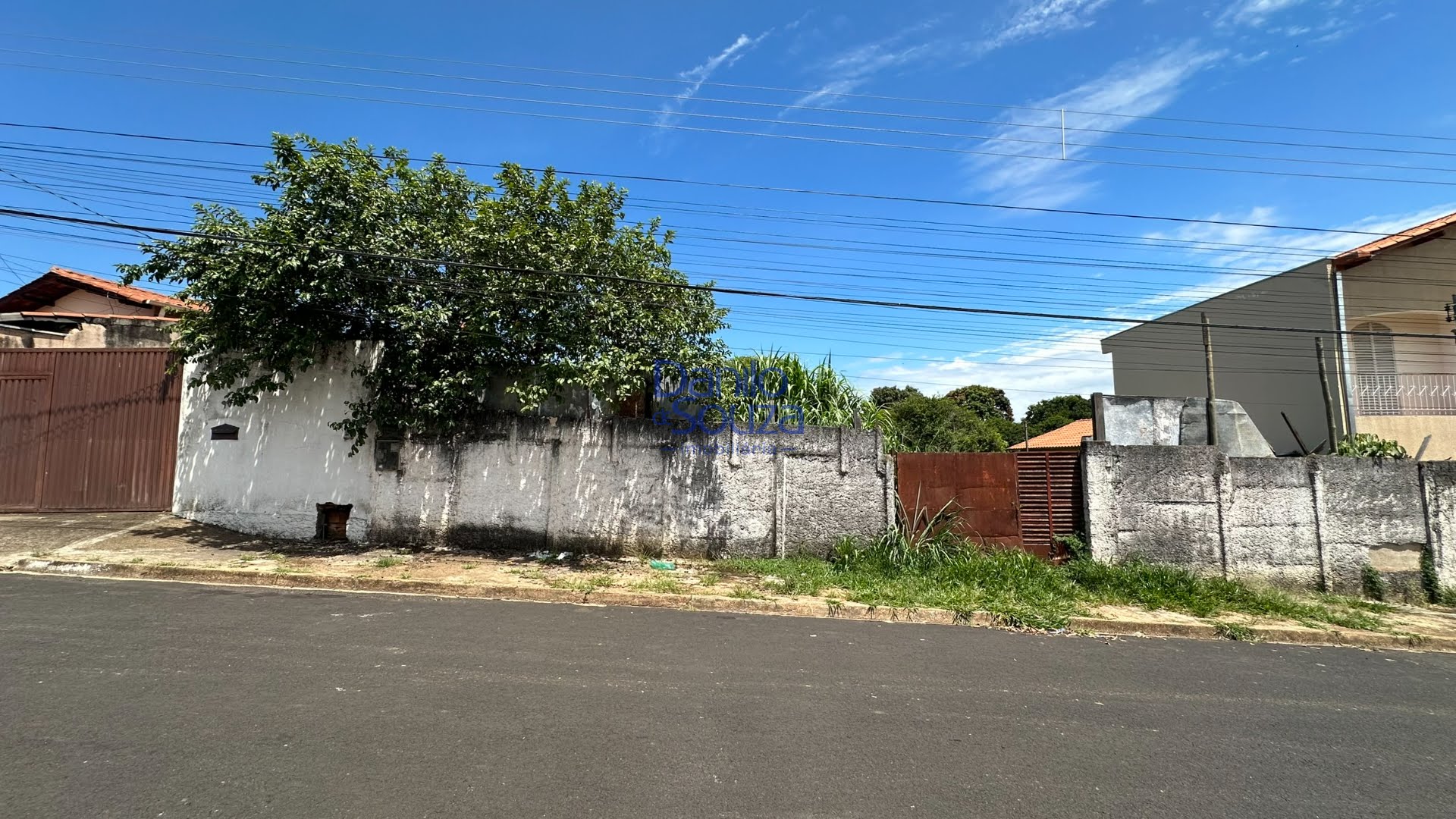 Terreno à venda com 975m² de terreno no Santo Antônio, Araxá (MG) — foto 2 de 4