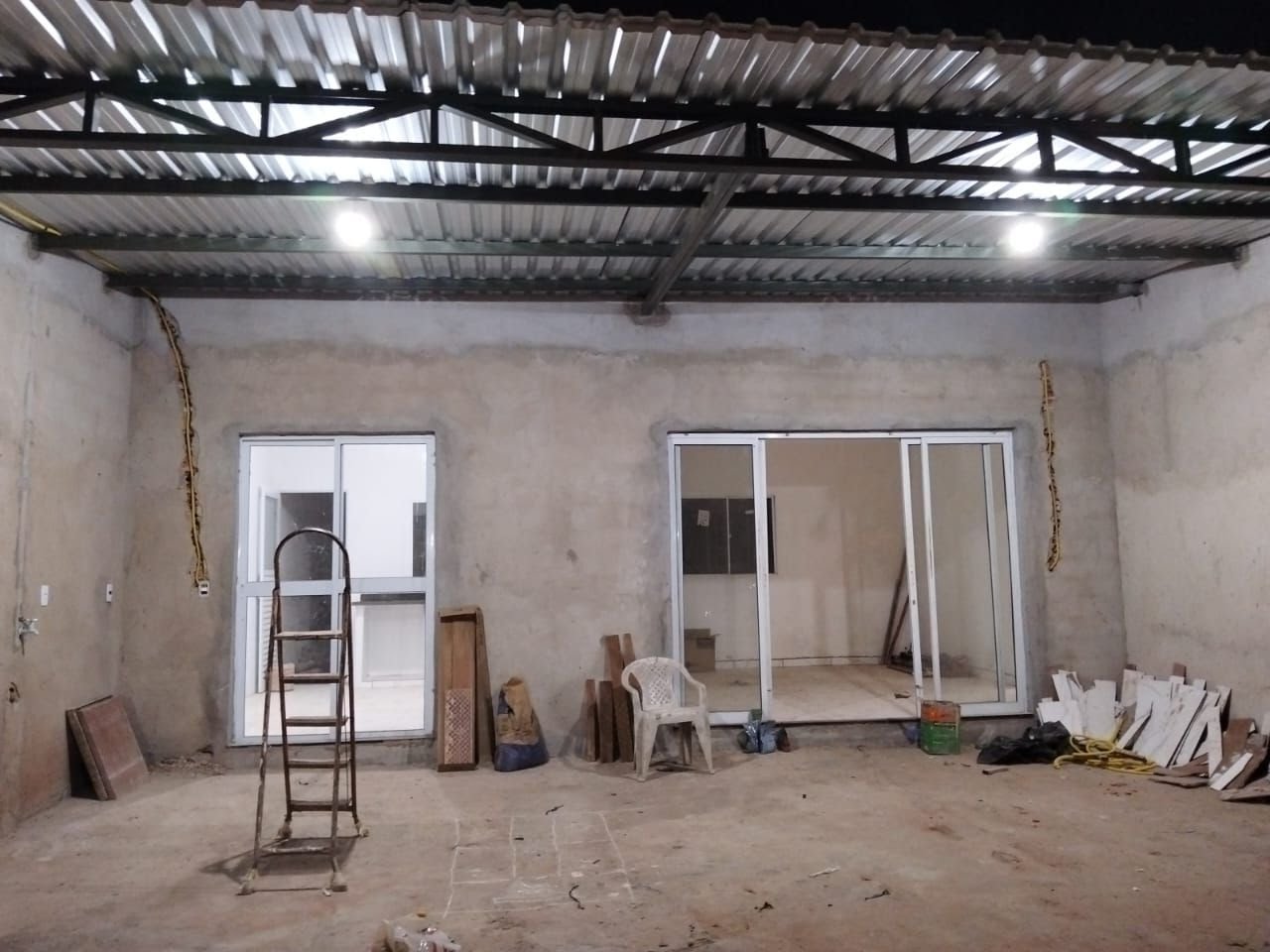 Casa à venda com 2 quartos, 1 suíte, 19 vagas e 85m² no Parque Residencial Cândido Portinari, Ribeirão Preto (SP) — foto 3 de 12