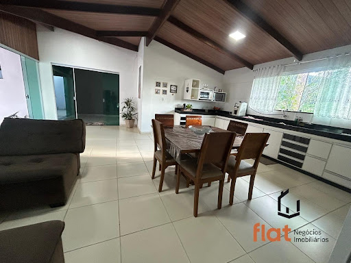 Casa à venda no nairro Jardim das Piteiras em Pará de Minas !