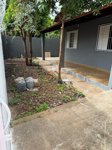 Casa à Venda no Bairro Jardim - 3 Dormitórios, 200m² por R$450.000,00