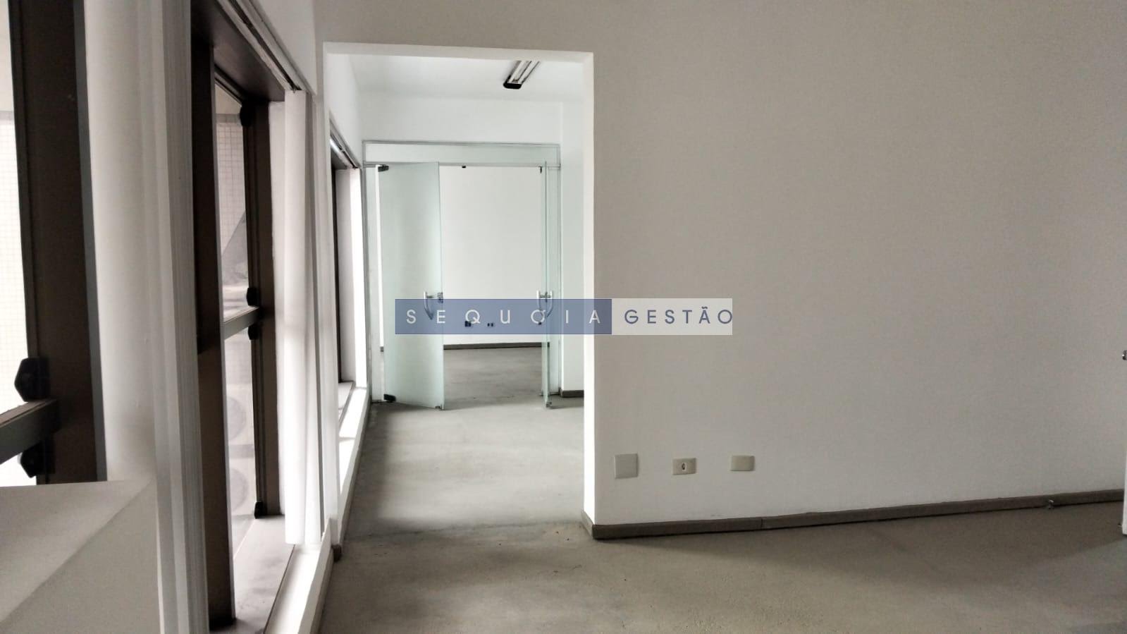 Comercial à venda com 3 banheiros e 123m² no Centro, Curitiba (PR) — foto 17 de 27