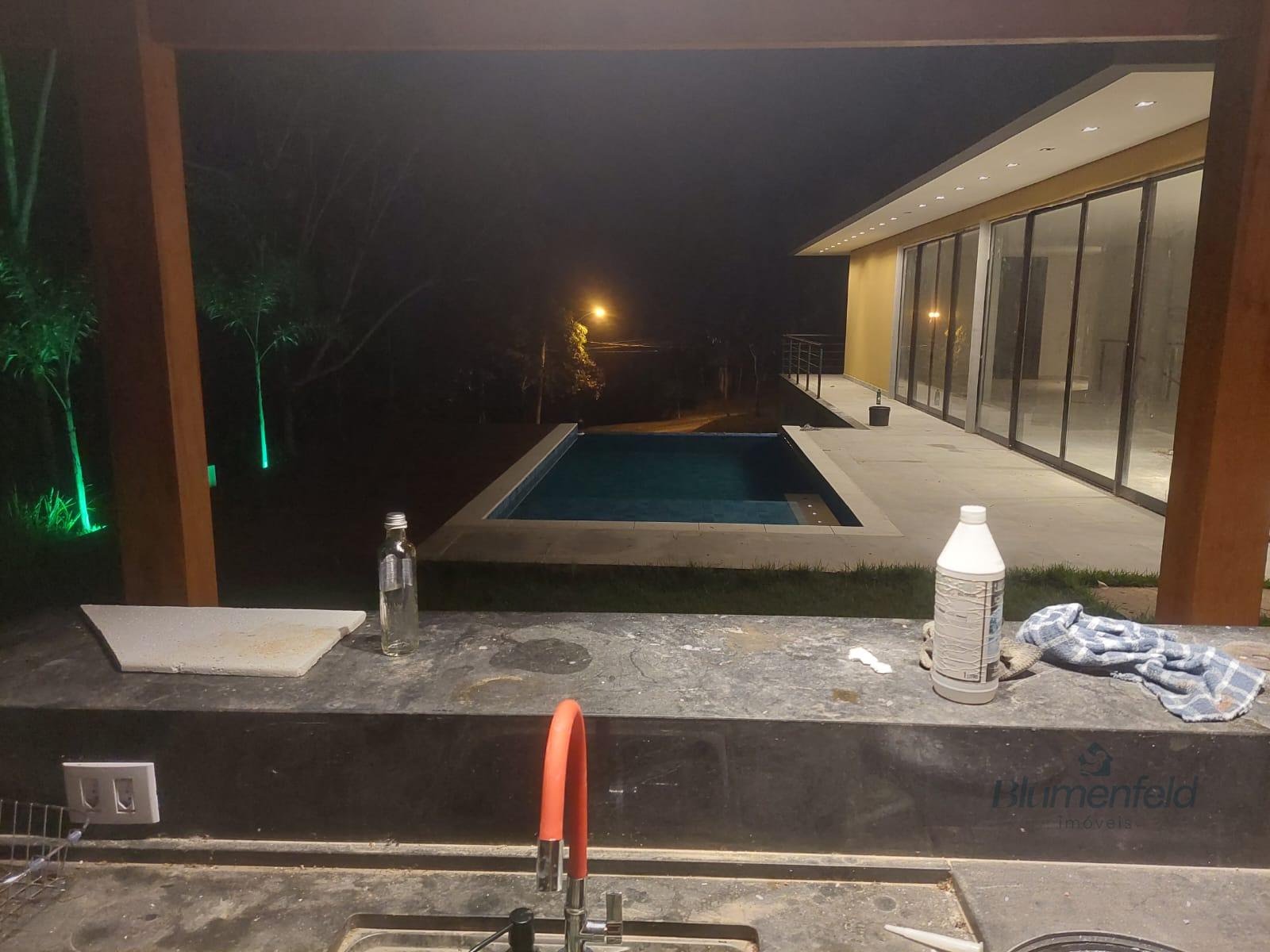 Casa à venda com 3 quartos, 3 suítes, 4 vagas e 330m² no Reserva Ibirapitanga, Santa Isabel (SP) — foto 25 de 30