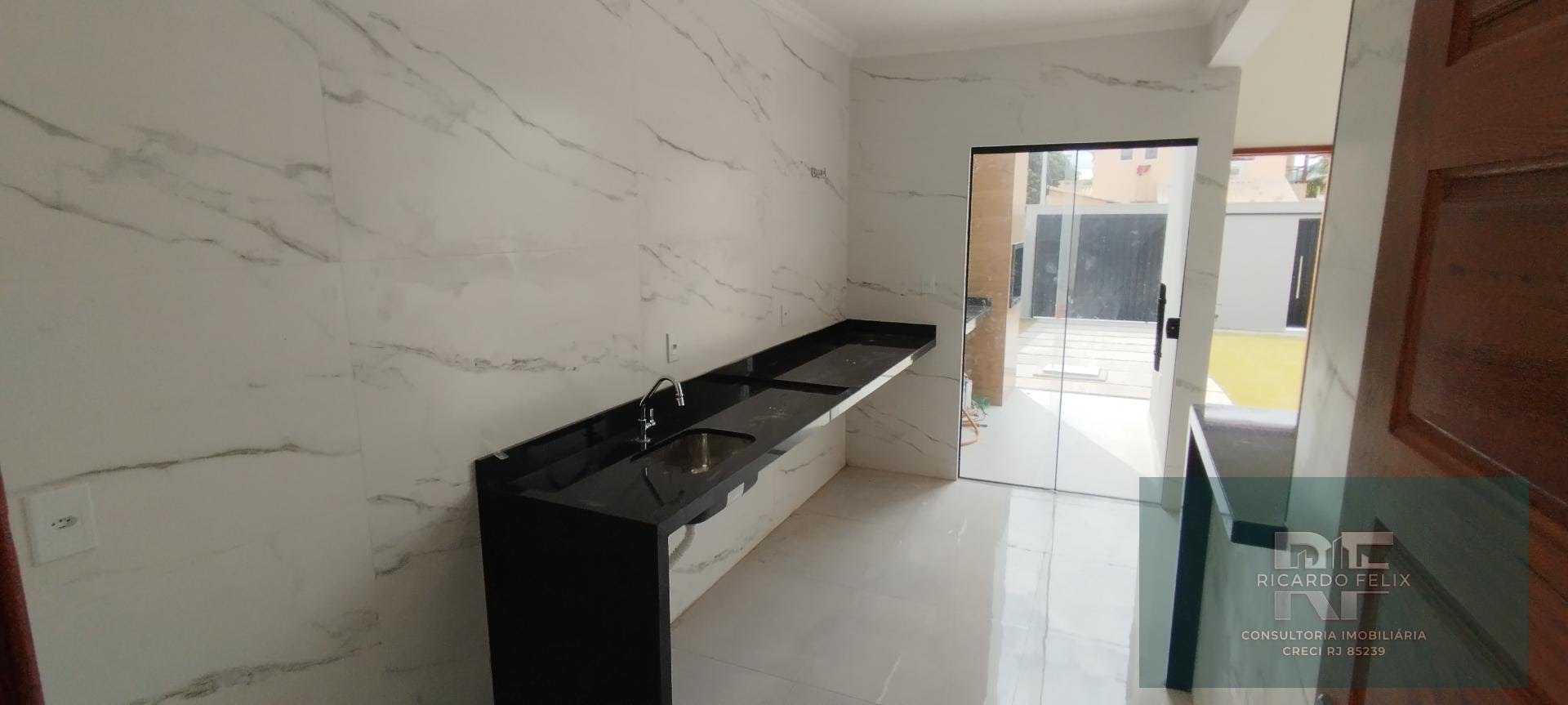 Casa à venda com 3 quartos, 1 suíte, 2 vagas e 180m² no Recreio, Rio das Ostras (RJ) — foto 8 de 29