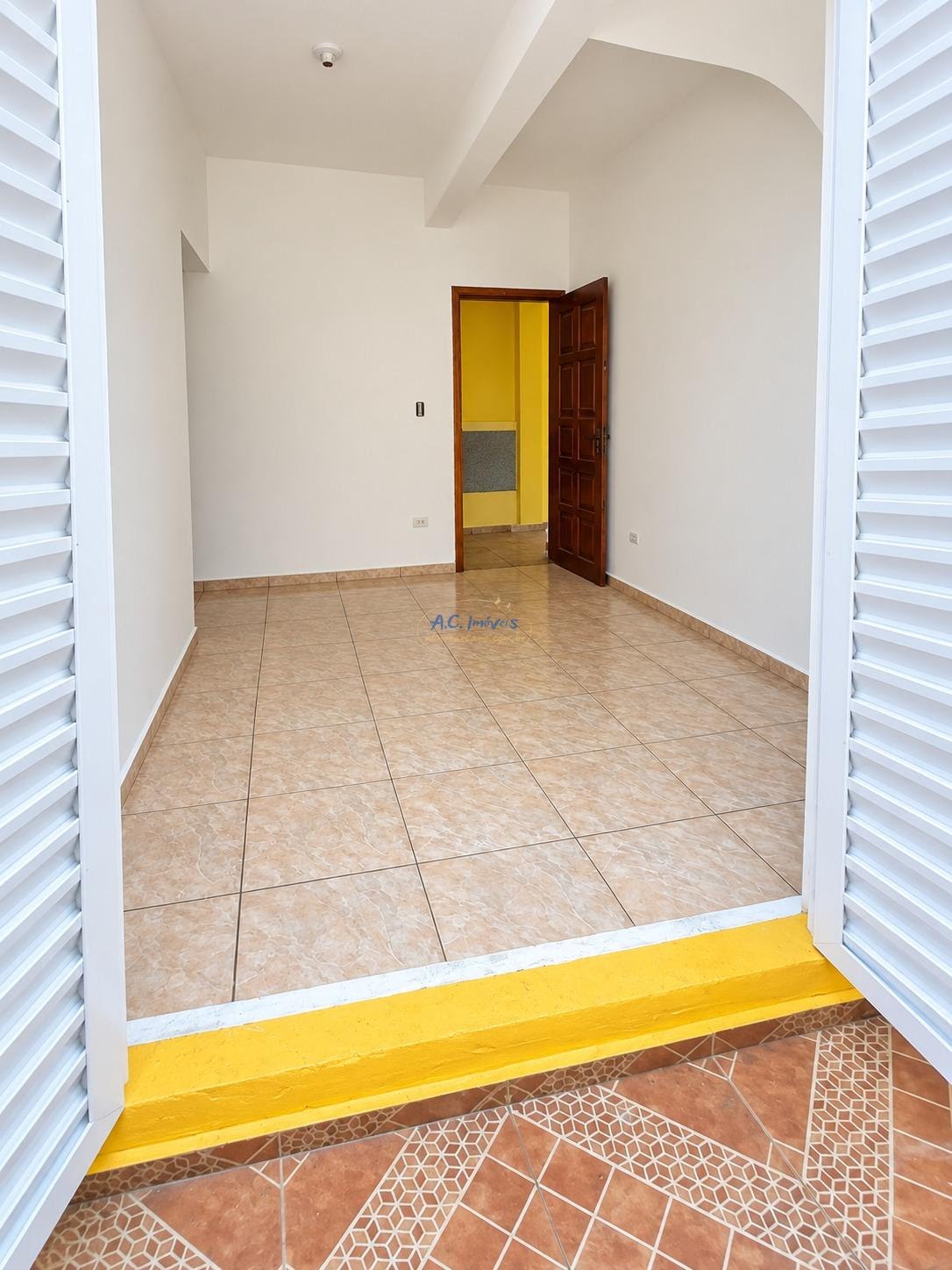 Casa à venda com 1 quarto, 1 banheiro, 1 vaga e 34m² no Balneario Japurá, Praia Grande (SP) — foto 2 de 12