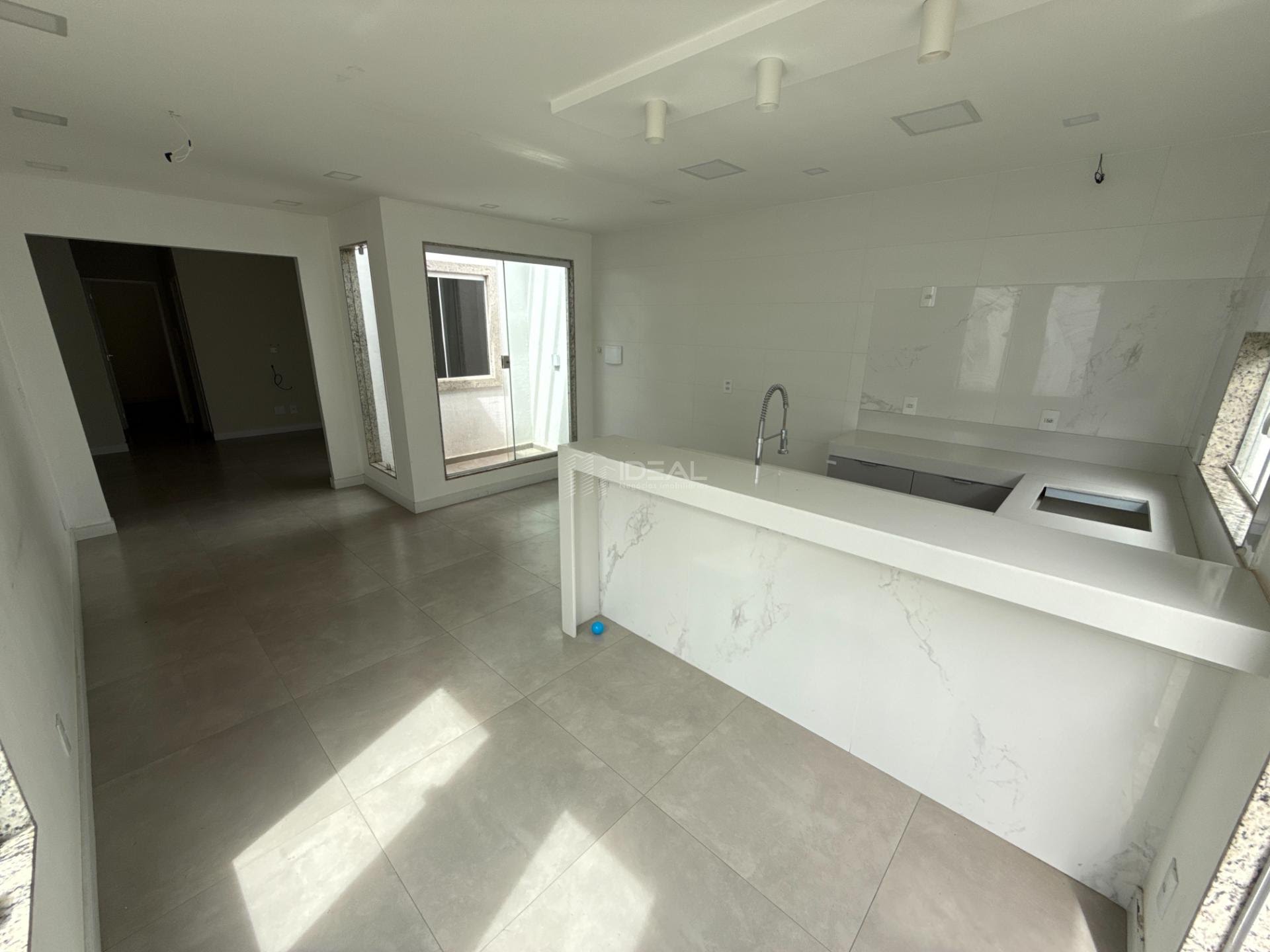 Casa à venda com 3 quartos, 2 banheiros, 2 vagas e 195m² no Parque Santa Clara, Campos dos Goytacazes (RJ) — foto 7 de 22