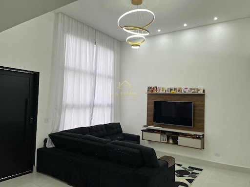 Casa em Condomínio no Lot. Dinora Rosa  em Sorocaba, 198m²,  03 dormitórios, 01 suíte , 04 vagas de garagem.