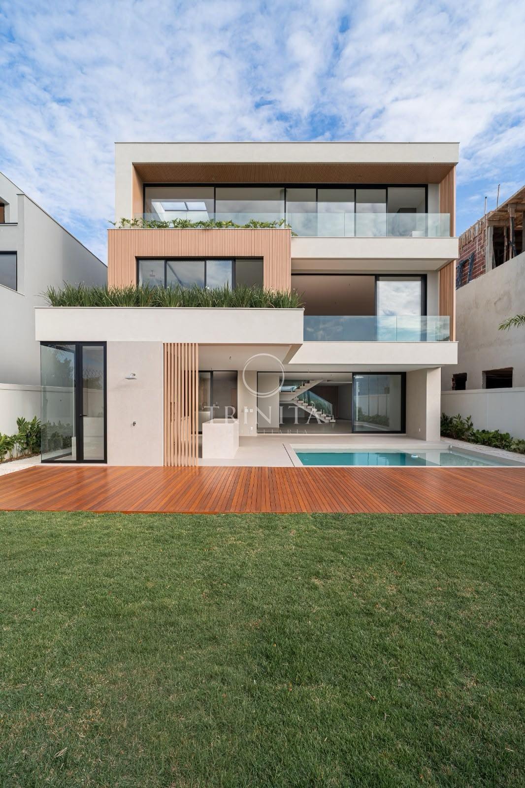 piscina-trinitaimobiliaria-alphaville