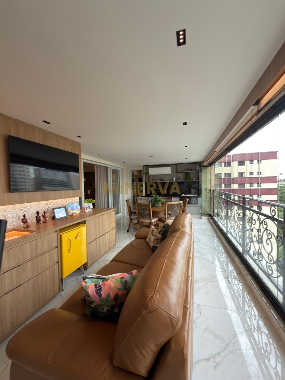 Apartamento à venda com 3 quartos, 4 banheiros, 2 vagas e 145m² no Jardim Lanzara, Guarulhos — foto principal