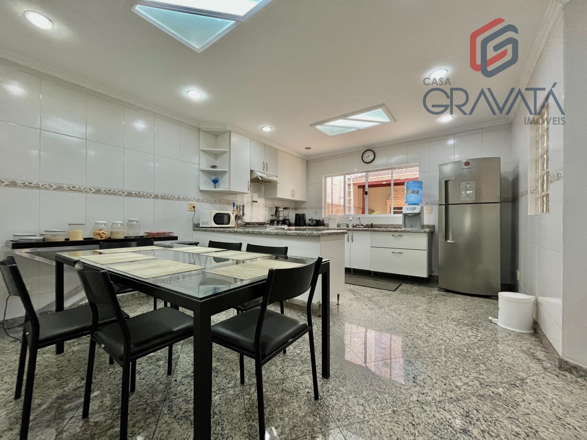 Casa à venda com 3 quartos, 1 suíte, 4 vagas e 220m² no Jardim Pedroso, Mauá (SP) — foto 16 de 30