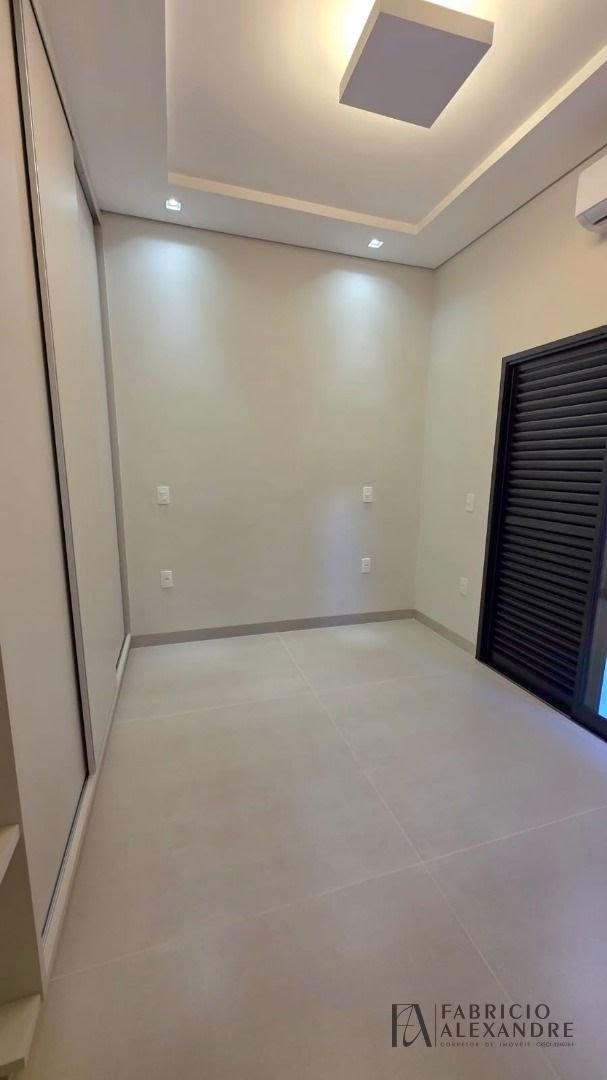 Casa à venda com 4 quartos, 4 suítes, 4 vagas e 260m² no Parque Residencial Damha VI, São José do Rio Preto (SP) — foto 16 de 28
