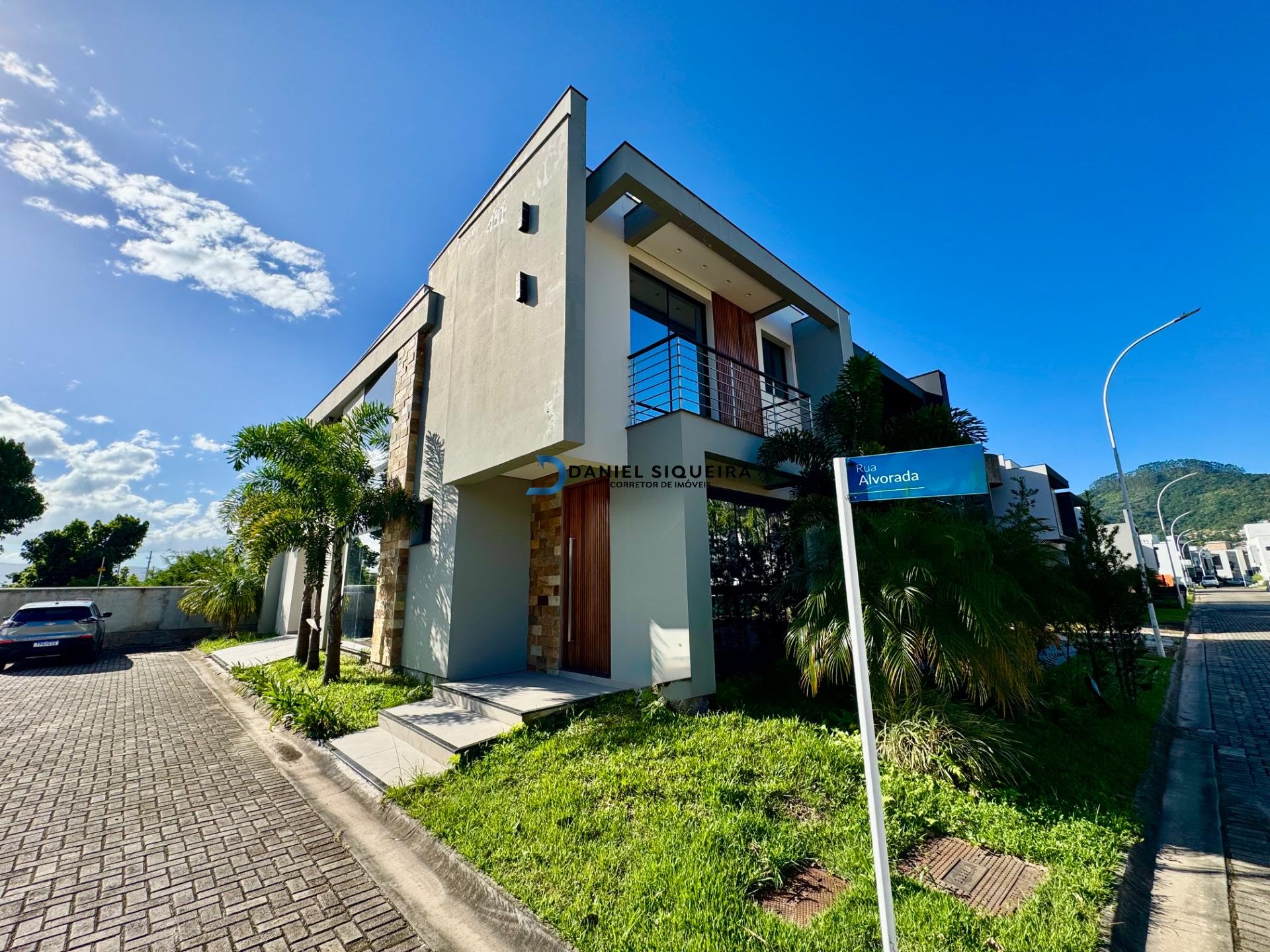 Casa à venda com 4 quartos, 1 suíte, 4 vagas e 237m² no Bairro Deltaville, Biguaçu (SC) — foto 2 de 30