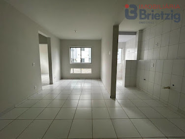 Apartamento para Locação em Vila Nova, Joinville por R$1500+taxas/mensal. 