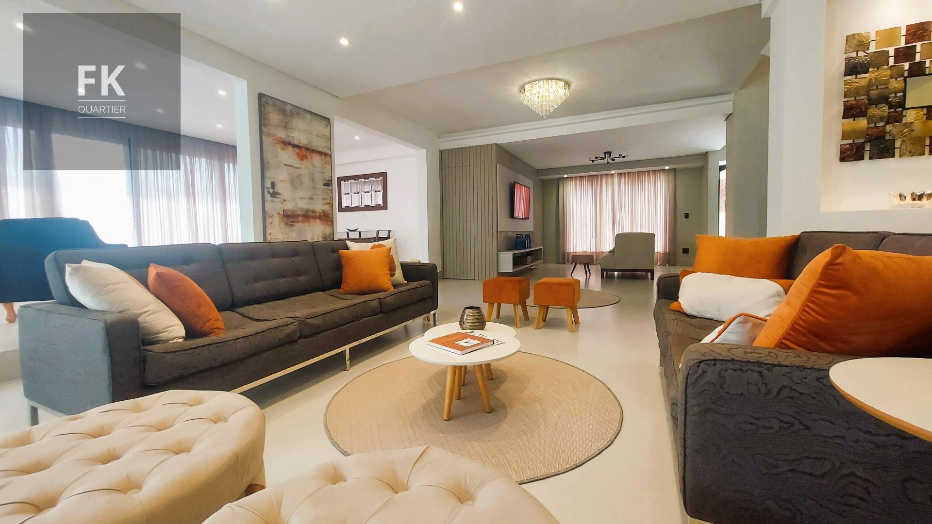 Casa à venda com 5 quartos, 5 suítes, 6 vagas e 583m² no Alphaville Residencial Um, Barueri (SP) — foto 2 de 30