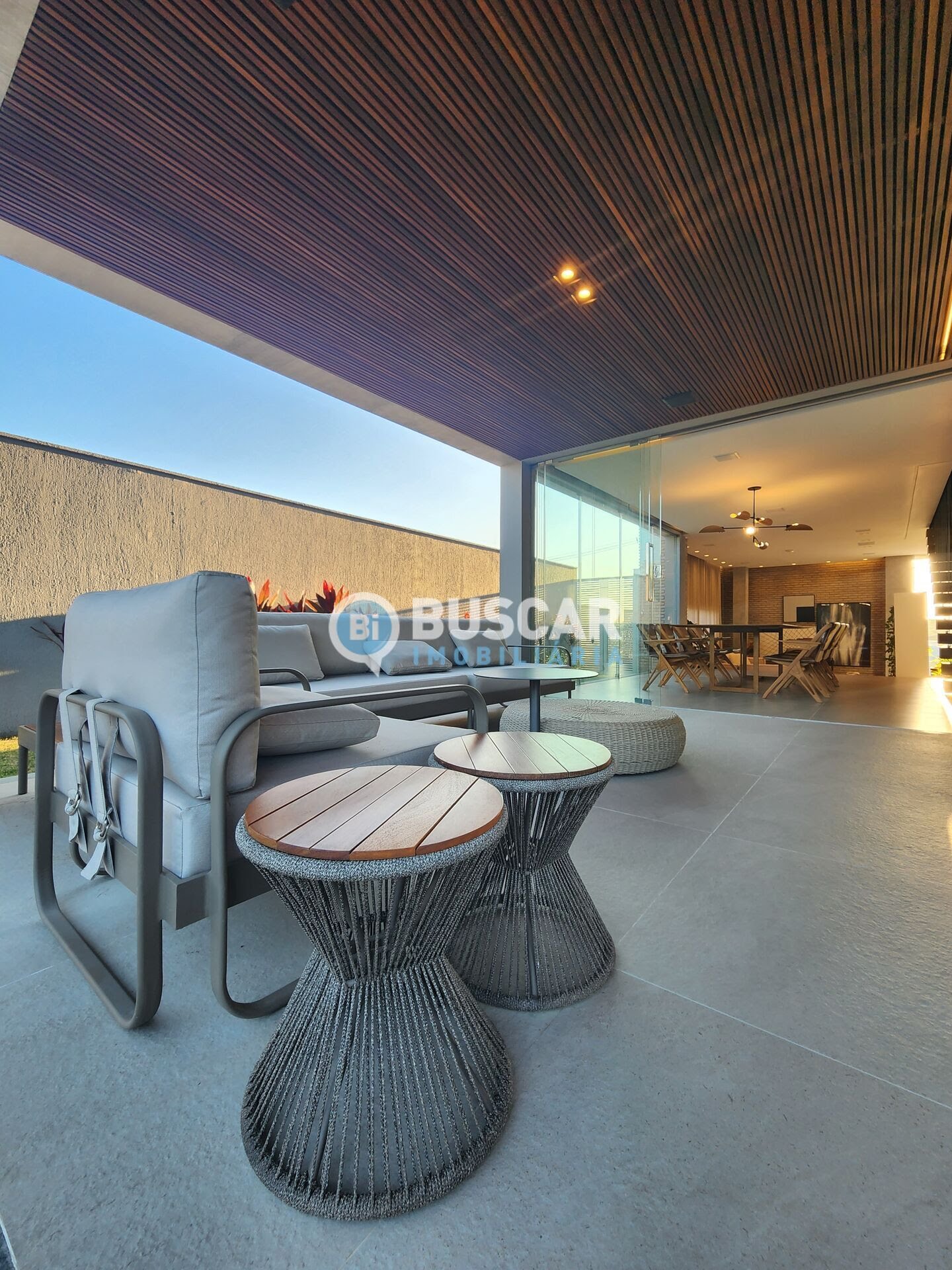Casa à venda com 4 quartos, 4 suítes, 4 vagas e 402m² no Vale do Jacuípe, Feira de Santana (BA) — foto 9 de 30