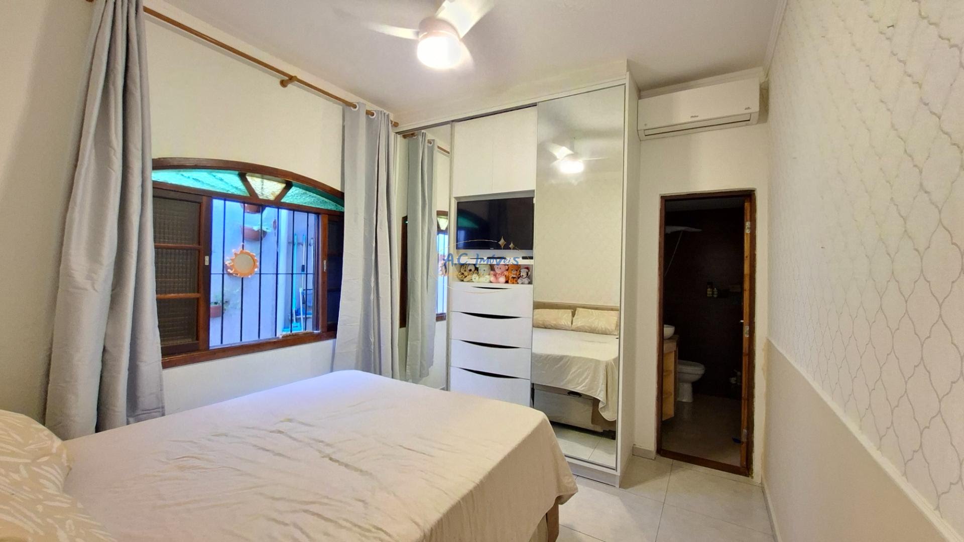Casa à venda com 2 quartos, 1 suíte, 2 vagas e 110m² no Vila Tupi, Praia Grande (SP) — foto 9 de 11