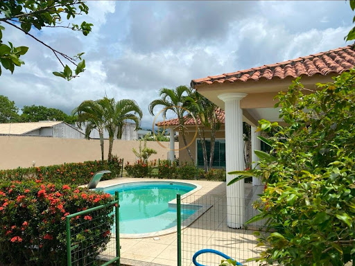 Casa 3 Dormitórios para Locação em Porto Seguro | 200m²