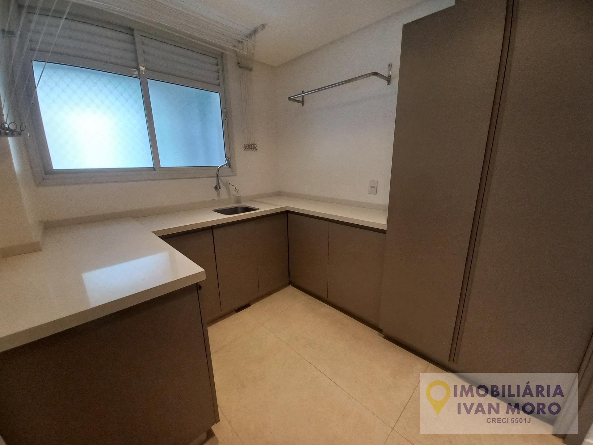 Apartamento à venda com 3 quartos, 3 suítes, 4 vagas e 183m² no João Paulo, Florianópolis (SC) — foto 22 de 30