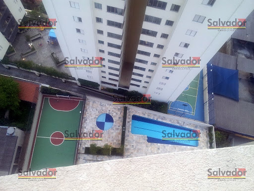 Piscina e Quadra