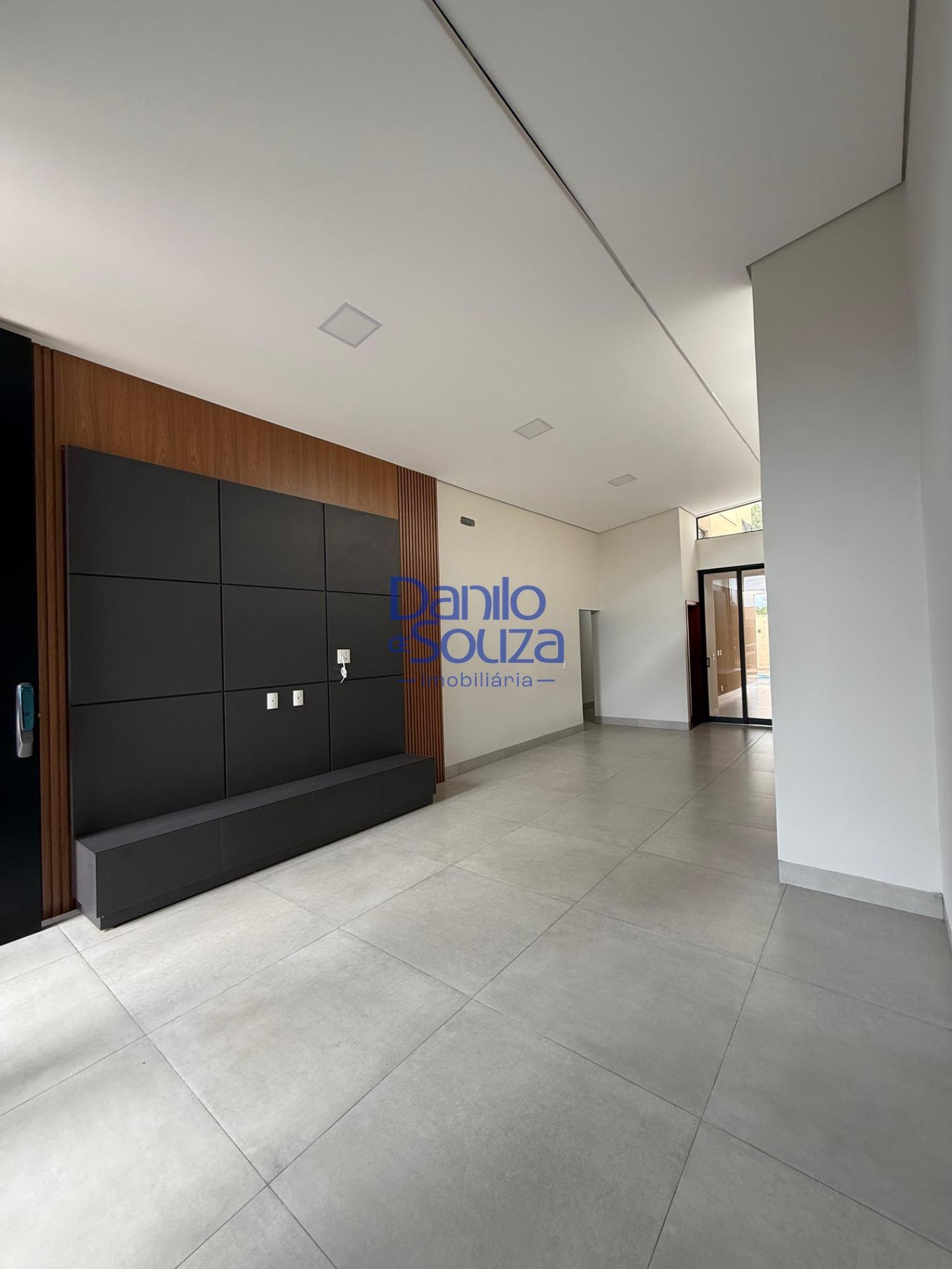 Casa à venda com 3 quartos, 1 suíte, 4 vagas e 360m² no Villagio Park, Araxá (MG) — foto 8 de 30