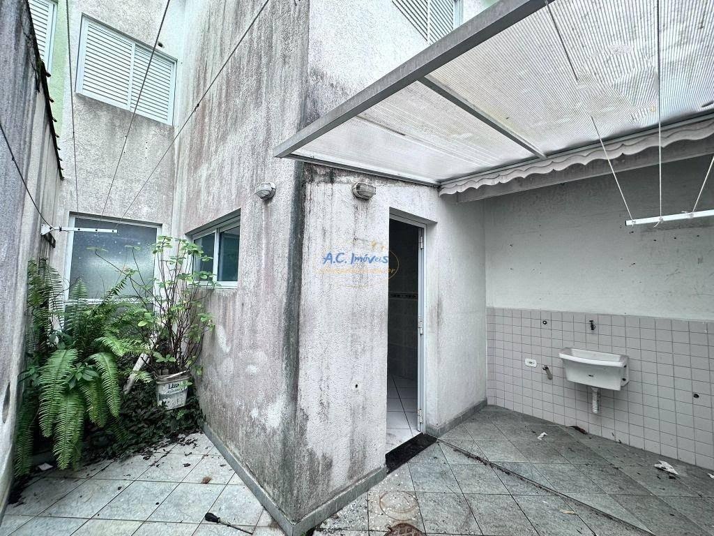Casa à venda com 3 quartos, 1 suíte, 2 vagas e 132m² no Canto do Forte, Praia Grande (SP) — foto 18 de 30