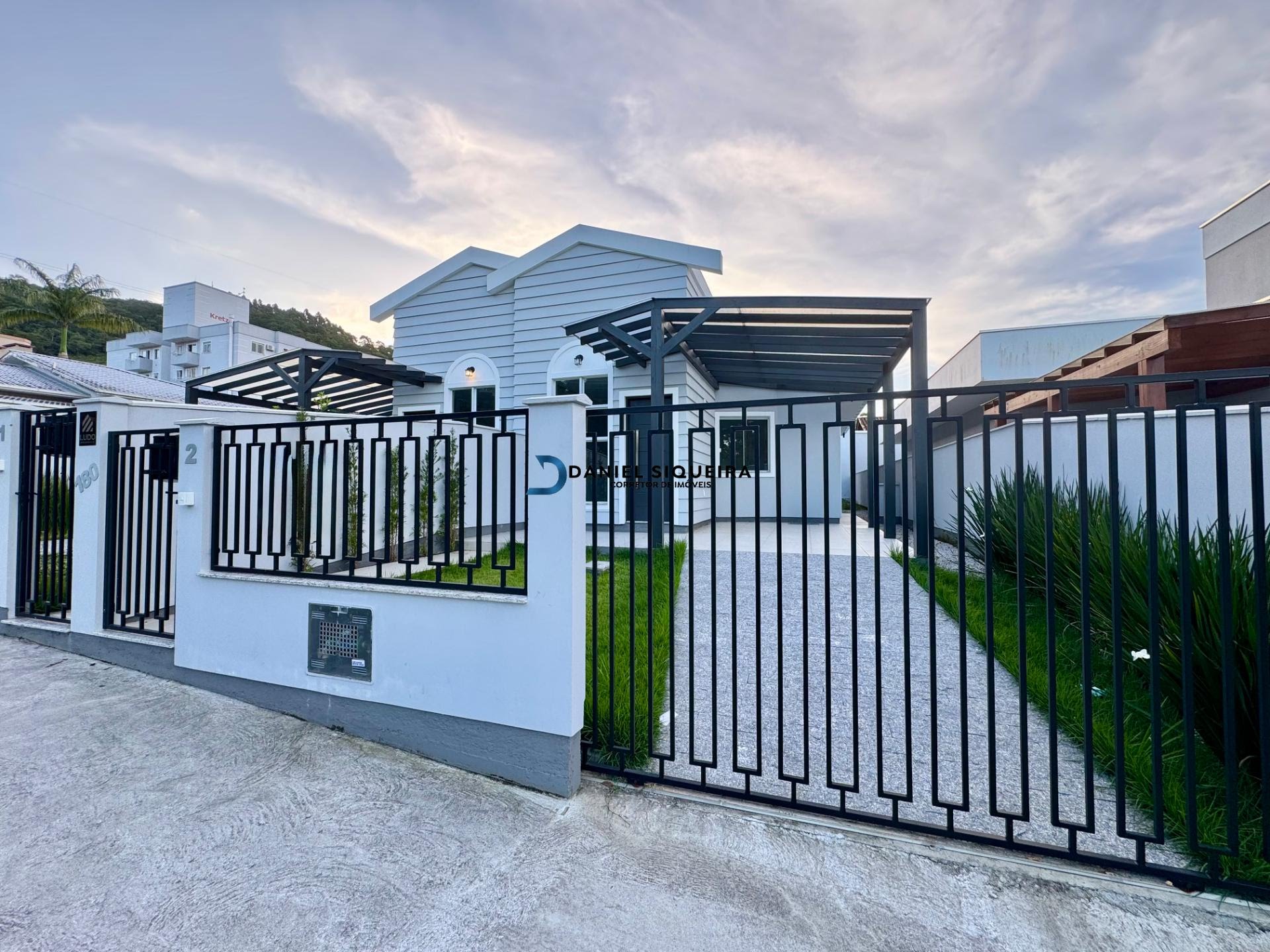 Casa à venda com 3 quartos, 1 suíte, 1 vaga e 80m² no Fundos, Biguaçu (SC) — foto 2 de 17