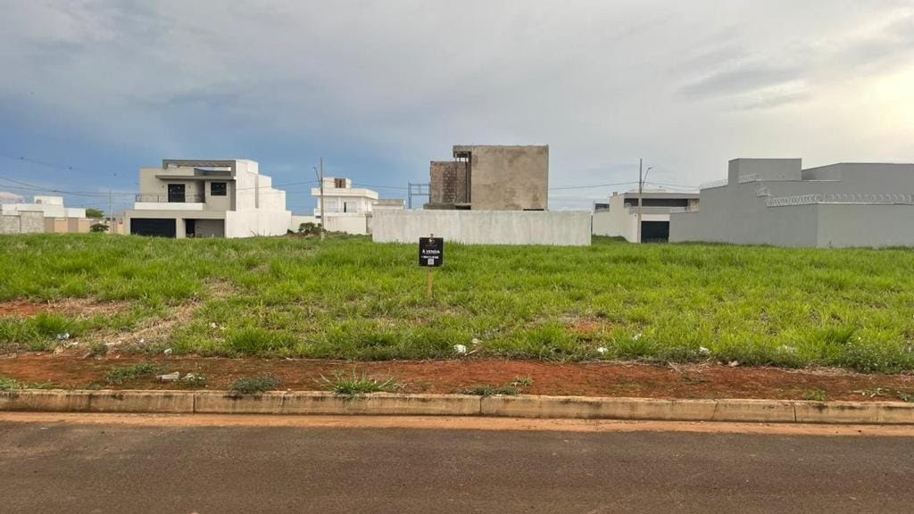 terrenoavendagrandvilleuberlandiamg_1679060223876.