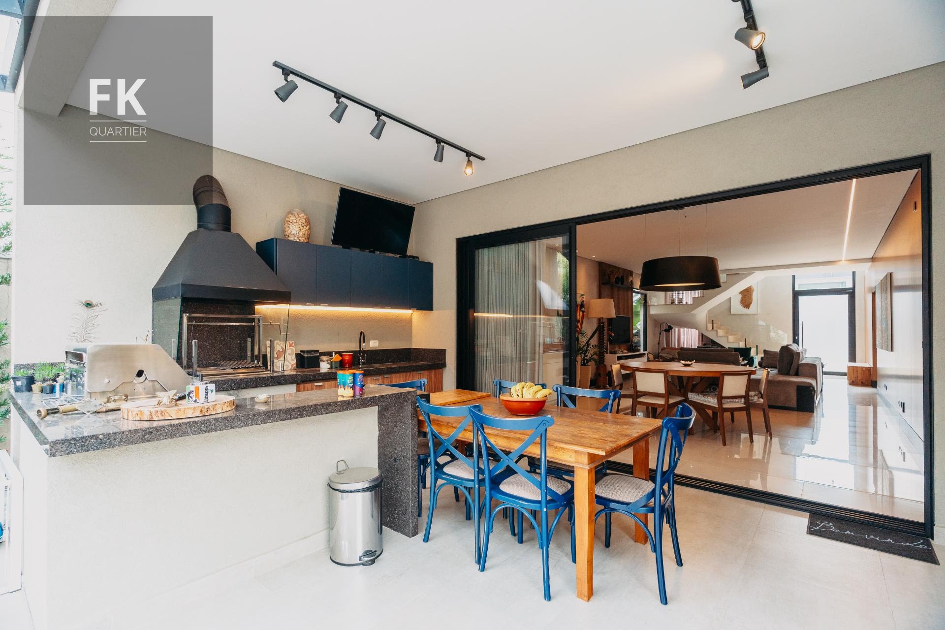Casa à venda com 4 quartos, 4 suítes, 4 vagas e 385m² no Colinas da Anhanguera, Santana de Parnaíba (SP) — foto 8 de 30