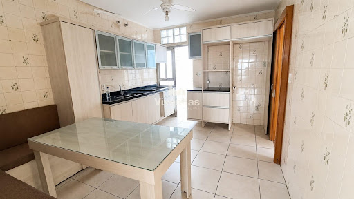 Ampla casa no bairro Goiás