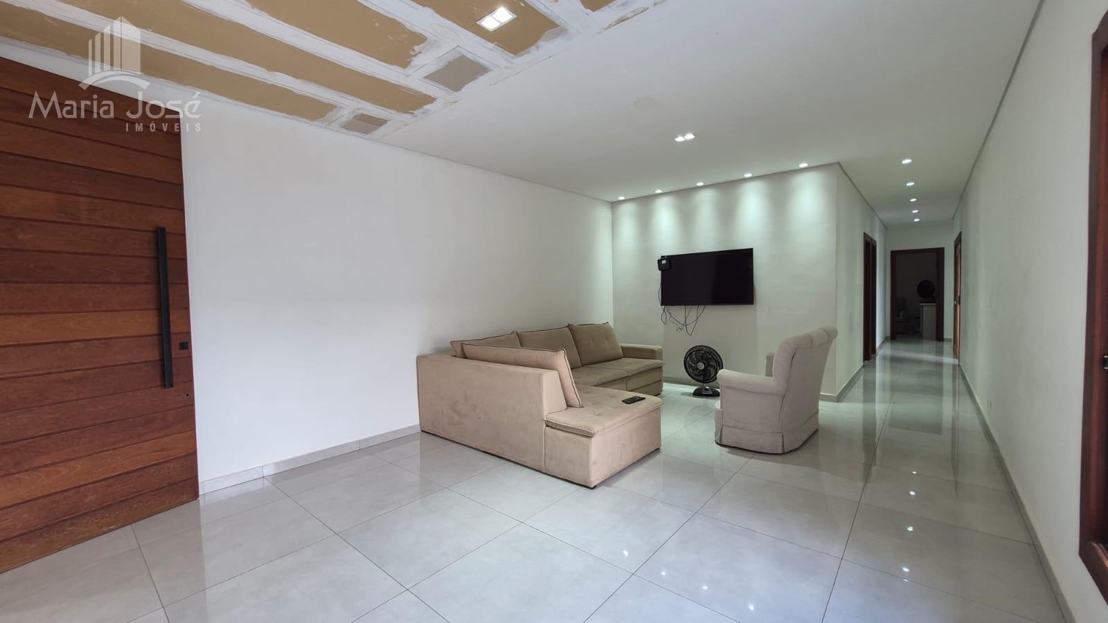 Casa à venda com 3 quartos, 2 suítes, 3 vagas e 221m² no Boa Vista, Sete Lagoas (MG) — foto 12 de 30