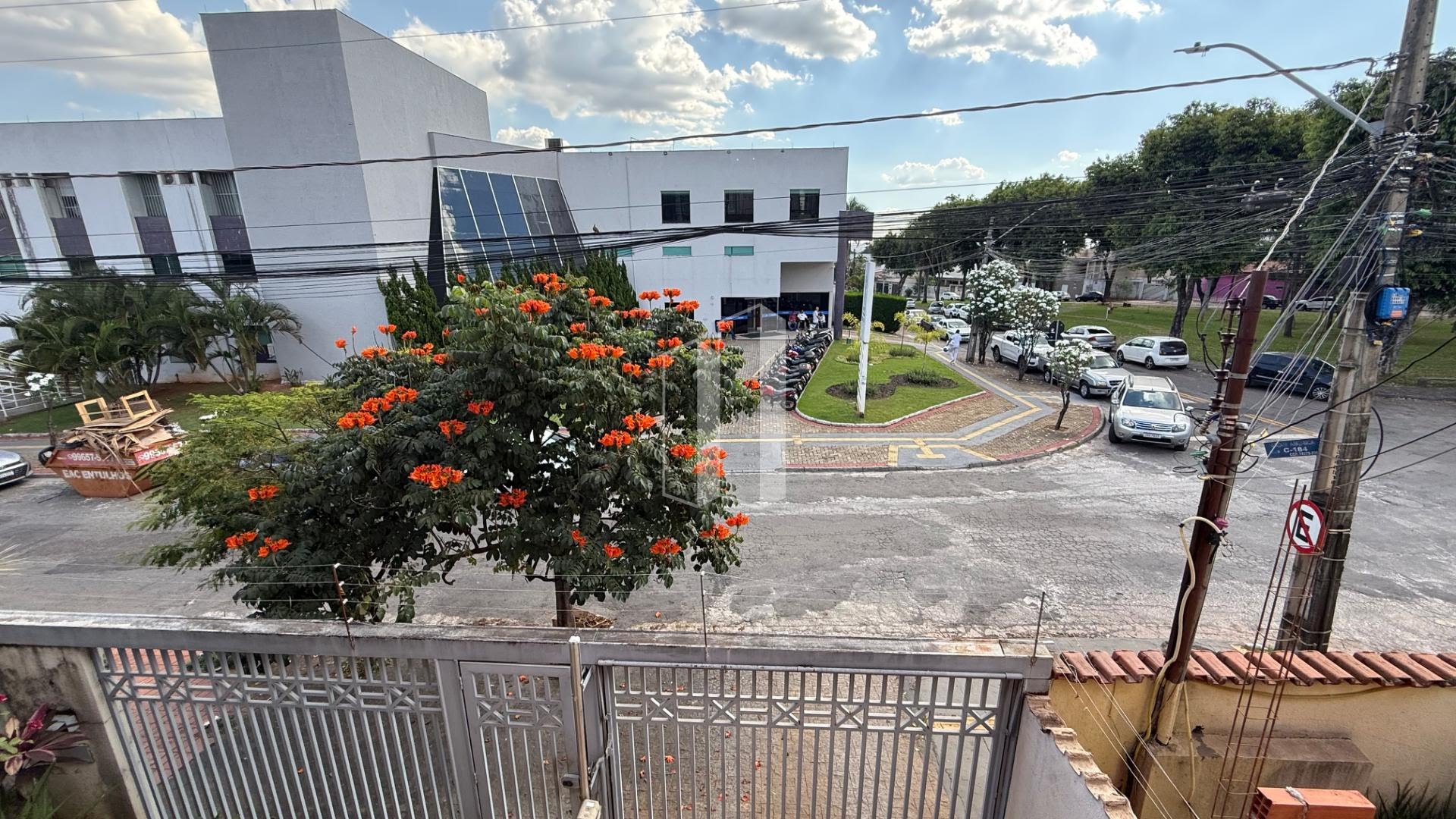 Casa à venda com 4 quartos, 3 suítes, 2 vagas e 224m² no Jardim América, Goiânia (GO) — foto 14 de 16