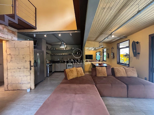 sala-e-cozinha-integradas-casa-200m²-praça-da-vargem-grande