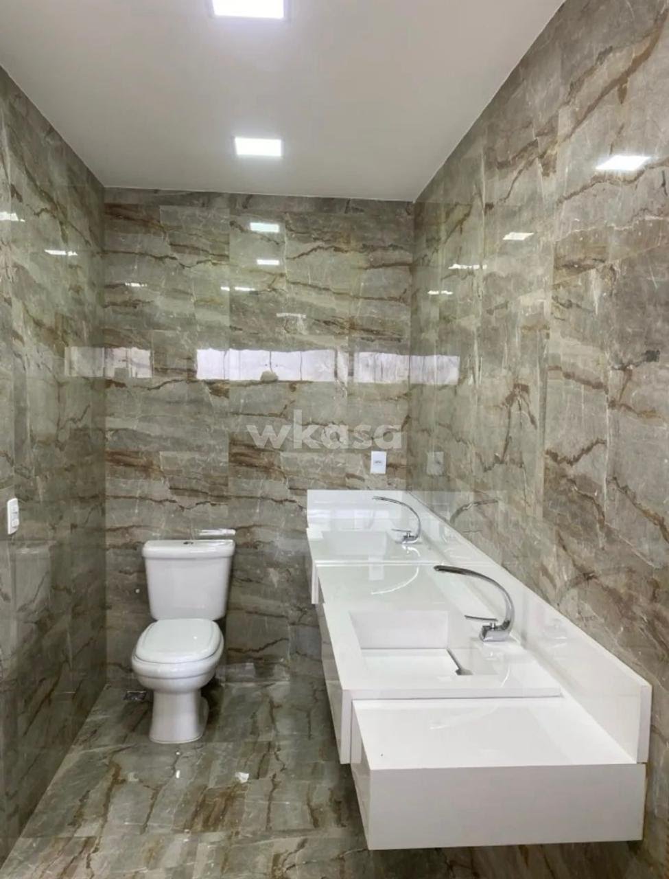 Casa à venda com 4 quartos, 4 suítes, 4 vagas e 380m² no Boulevard Lagoa, Serra (ES) — foto 10 de 18