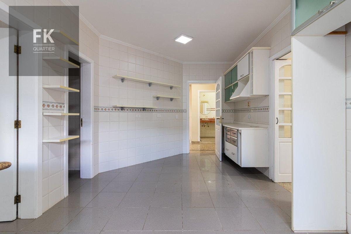 Casa à venda com 4 quartos, 4 suítes, 6 vagas e 415m² no Residencial Morada dos Lagos, Barueri (SP) — foto 25 de 29