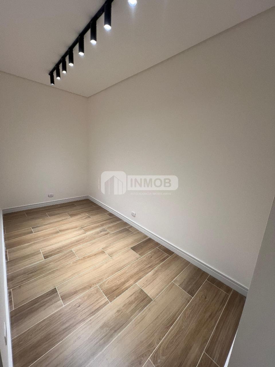 Casa à venda com 4 quartos, 4 suítes, 4 vagas e 250m² no Caminho Novo, Tremembé (SP) — foto 25 de 28