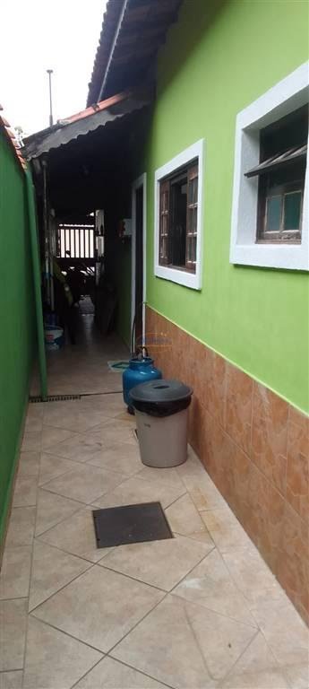 Casa à venda com 3 quartos, 2 banheiros, 2 vagas e 110m² no Guilhermina, Praia Grande (SP) — foto 14 de 24