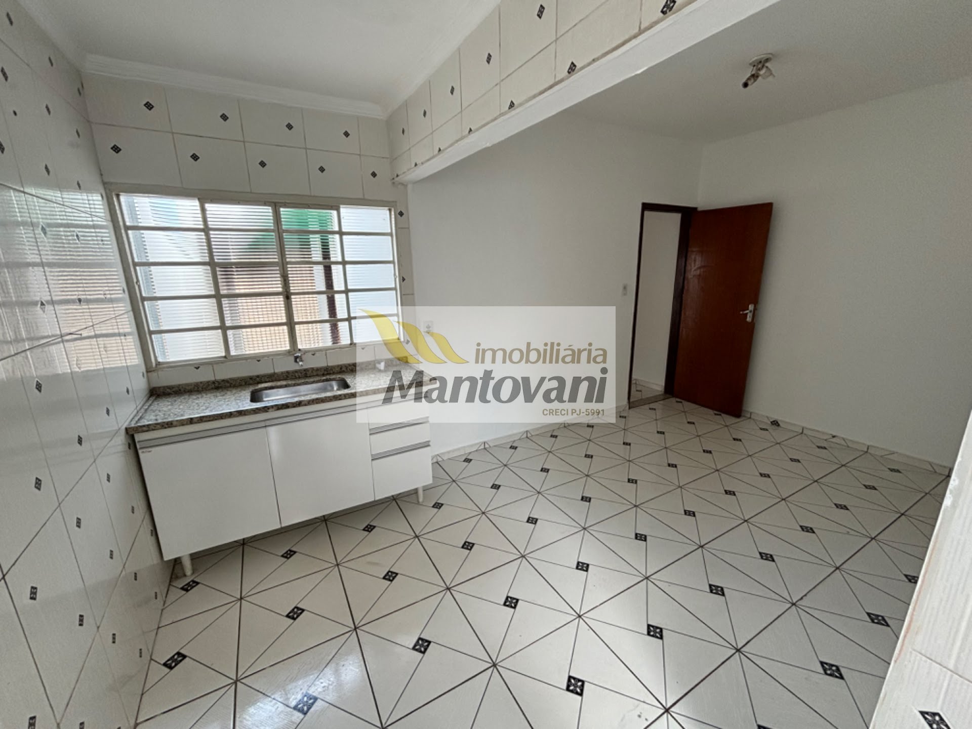 Casa à venda com 2 quartos, 1 banheiro, 2 vagas e 125m² no Jardim Nossa Senhora de Fátima (valinhos), Tatuí (SP) — foto 14 de 15