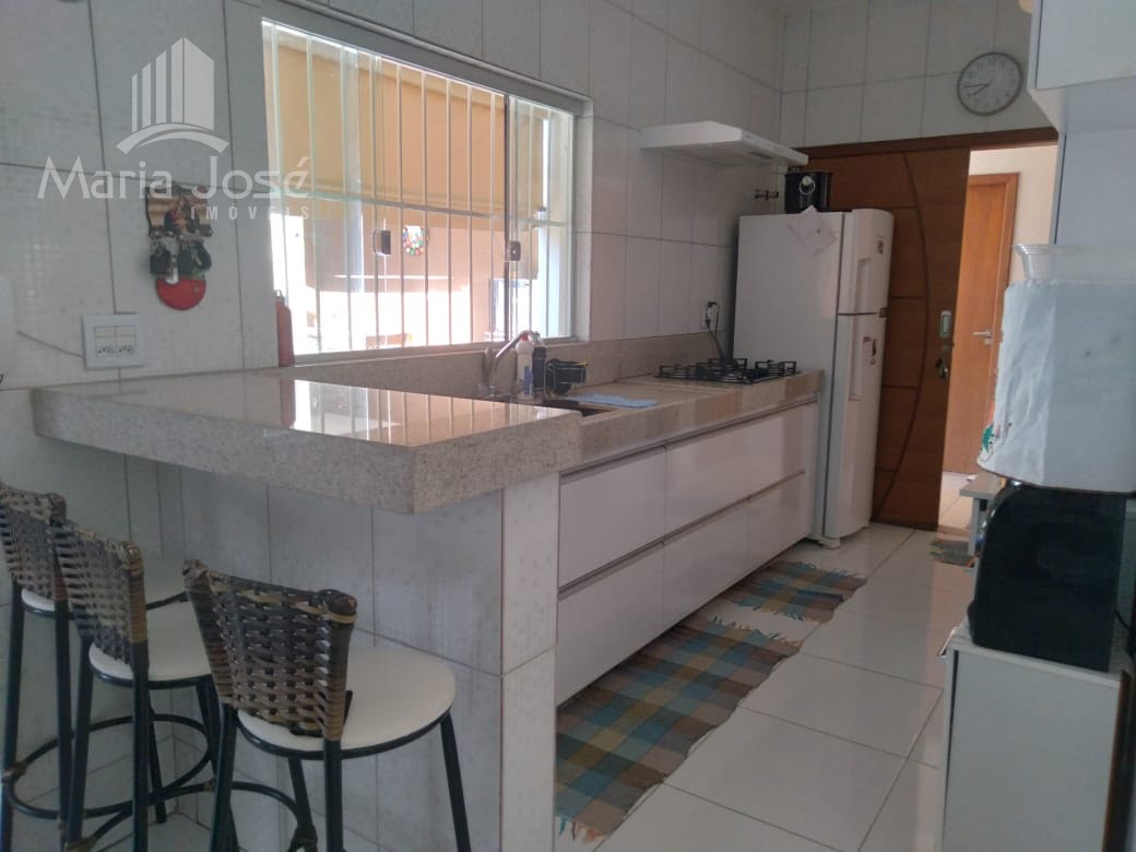 Casa à venda com 3 quartos, 1 suíte, 2 vagas e 227m² no Iporanga, Sete Lagoas (MG) — foto 10 de 30