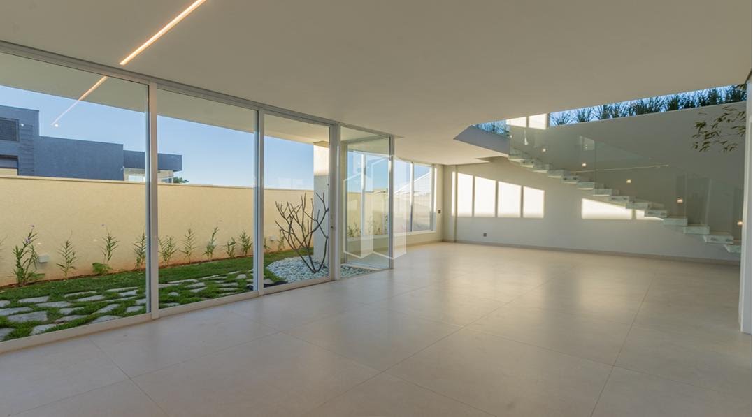 Casa à venda com 5 quartos, 5 suítes, 3 vagas e 387m² no Jardins França, Goiânia (GO) — foto 9 de 20