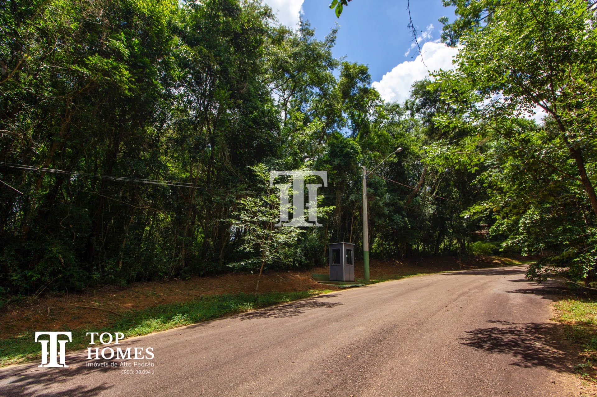 Terreno à venda no condomínio Fazenda Campo Verde em Jundiaí/SP.