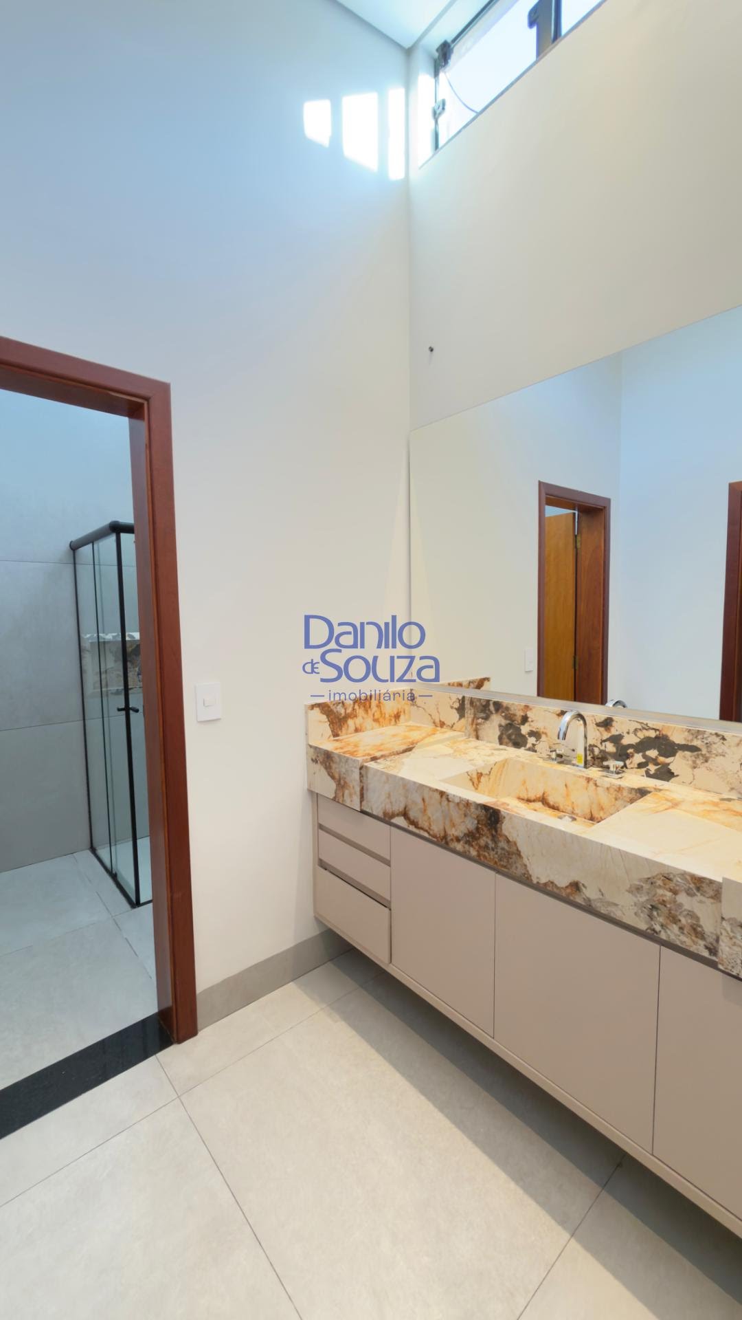 Casa à venda com 3 quartos, 1 suíte, 4 vagas e 360m² no Villagio Park, Araxá (MG) — foto 22 de 30