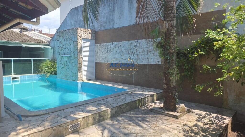 Casa à venda com 3 quartos, 1 suíte, 2 vagas e 230m² no Canto do Forte, Praia Grande (SP) — foto 8 de 28
