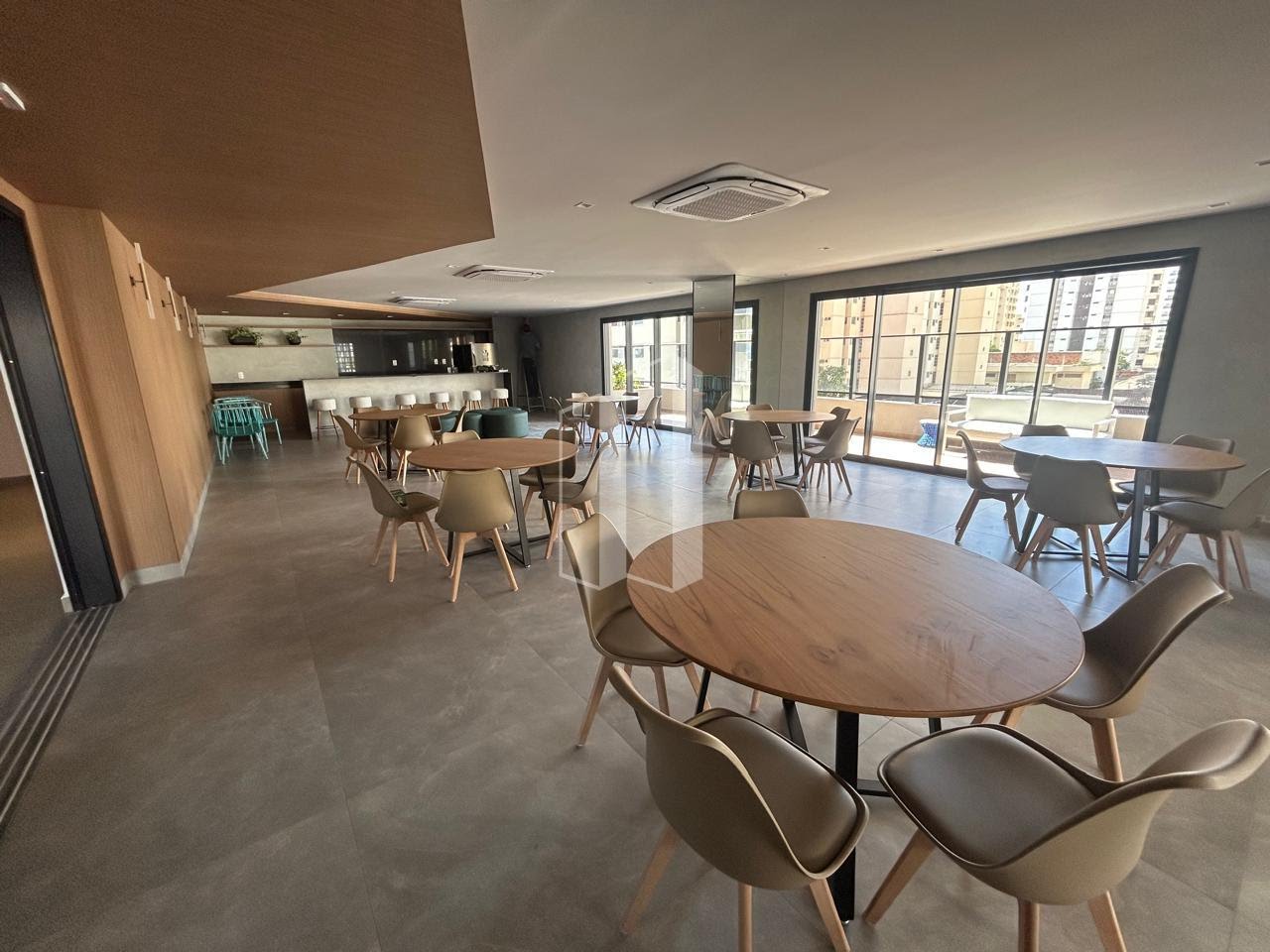 Apartamento à venda com 3 quartos, 3 suítes, 2 vagas e 94m² no Setor Central, Goiânia (GO) — foto 25 de 30