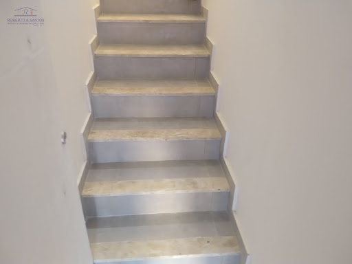 Escadas de entrada 