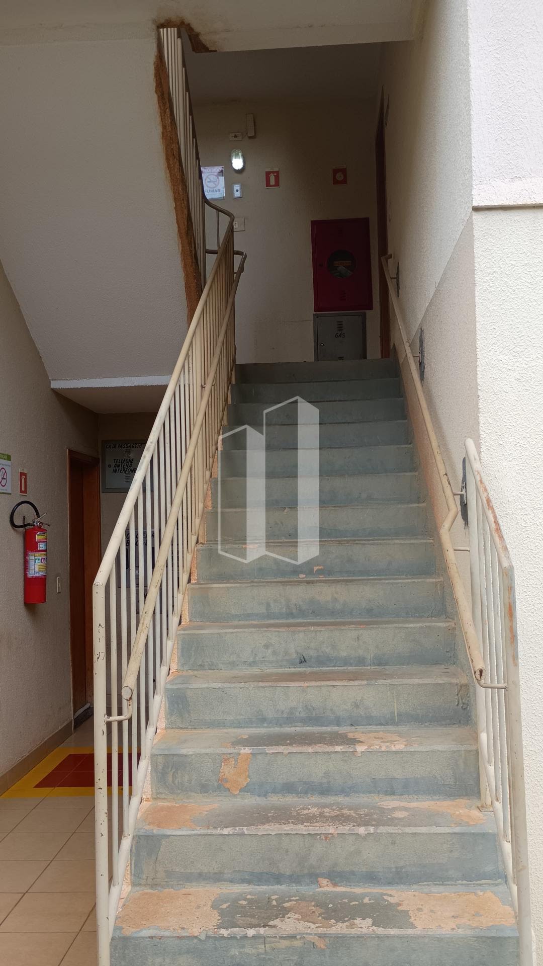 Apartamento para alugar com 2 quartos, 1 banheiro, 1 vaga e 45m² no Moinho dos Ventos, Goiânia (GO) — foto 2 de 18
