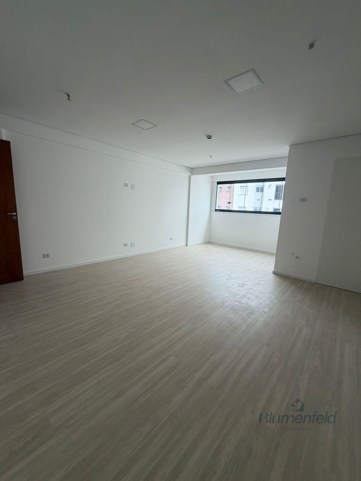Comercial à venda com 32m² no Nova Arujá, Arujá (SP) — foto 2 de 10
