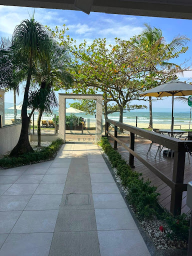 Apartamento 03 Dorm. em Meia Praia  -  Itapema