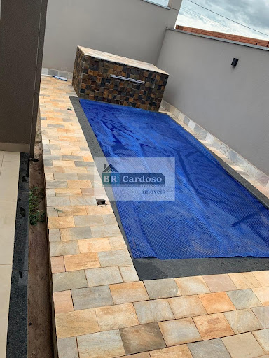 Casa Paraiso 2 com Piscina  -  Patrocínio Paulista