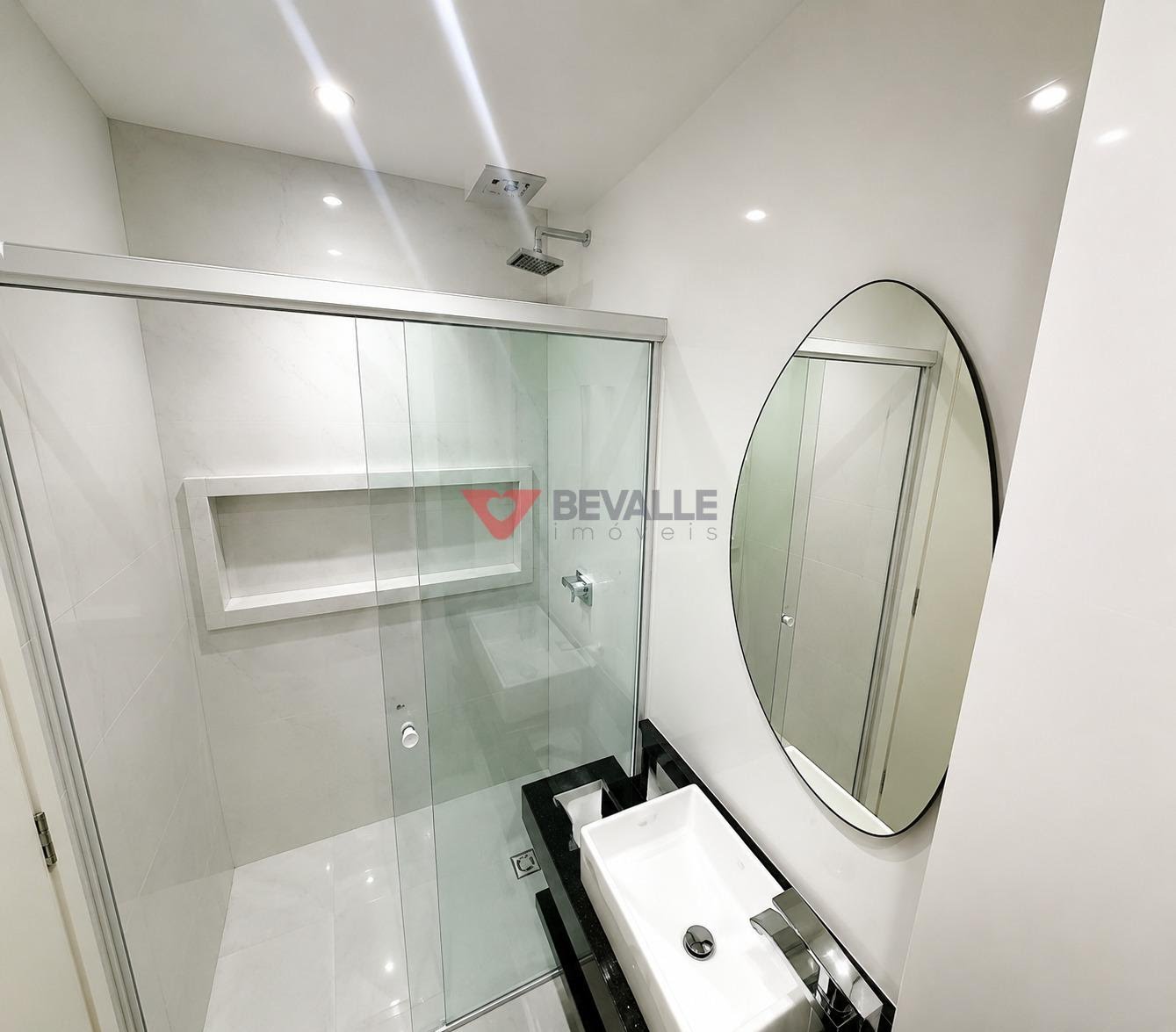 Apartamento à venda com 4 quartos, 3 banheiros e 131m² no Copacabana, Rio de Janeiro (RJ) — foto 19 de 20
