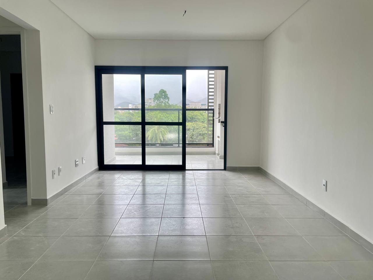 Apartamento à venda com 2 quartos, 3 banheiros e 74m² no Itaguá, Ubatuba (SP) — foto 2 de 8